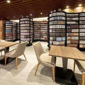 Thehedistarhotel Kyotonijo Comic&books Hotel