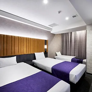 Monday Marutamachi Hotel