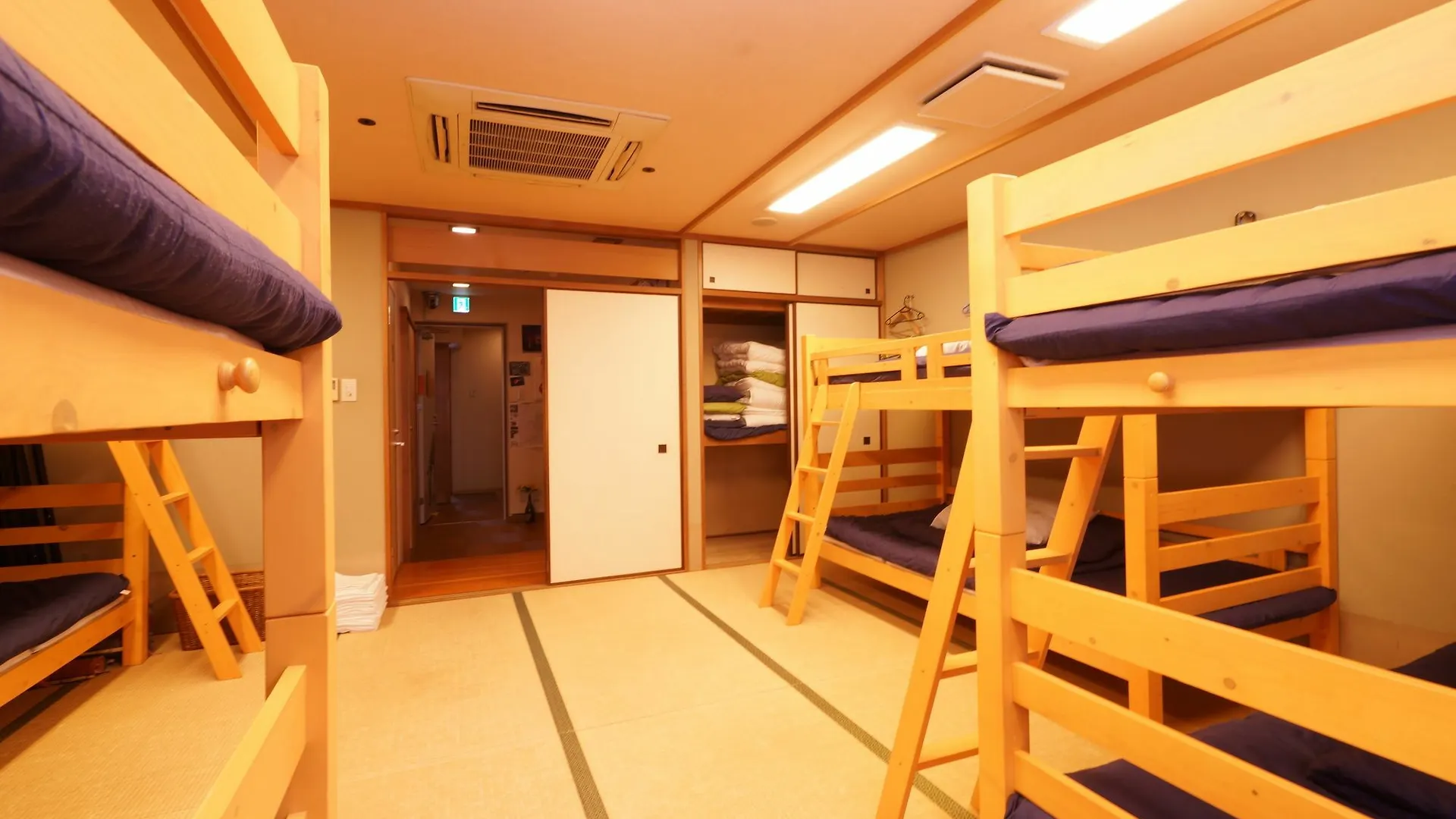 Kyoto Guesthouse Lantern